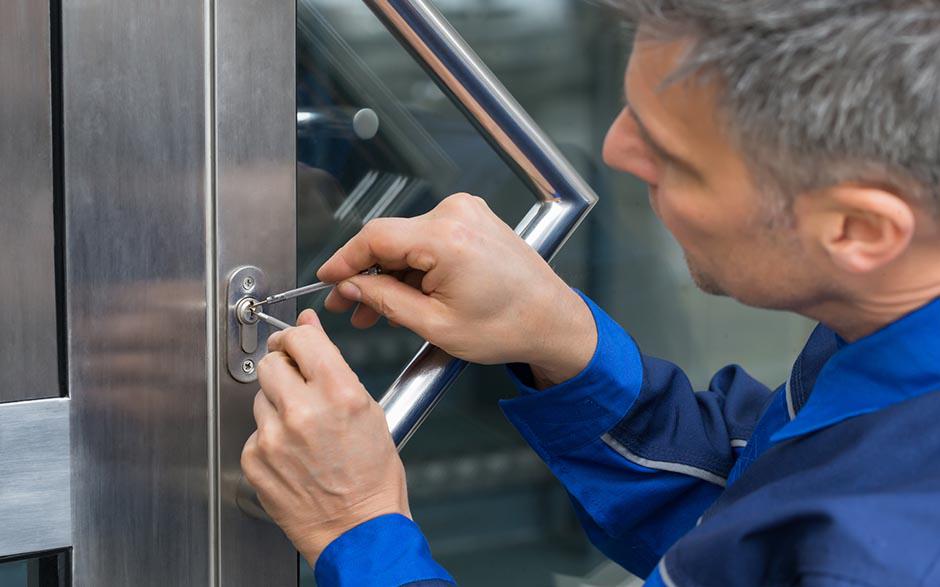 comment changer une serrure de porte Maisons-Alfort